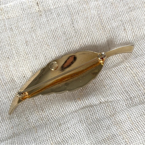 Vintage 12k GF Burt Cassell Signed Feather Brooch w/ Black Gemstone - Picture 4 of 7